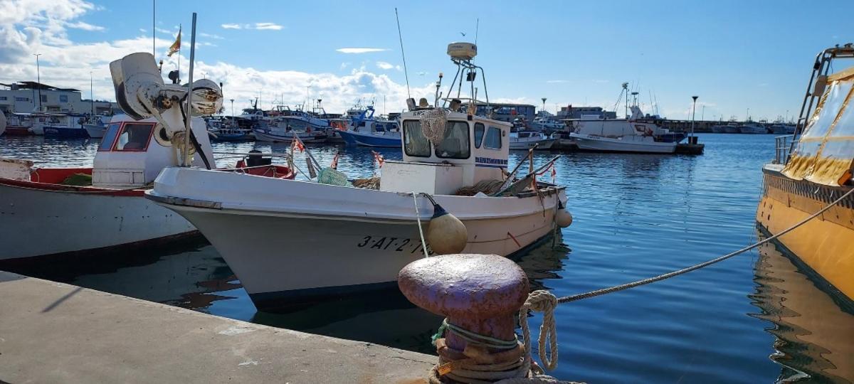 Mar 4 En * Santa Pola