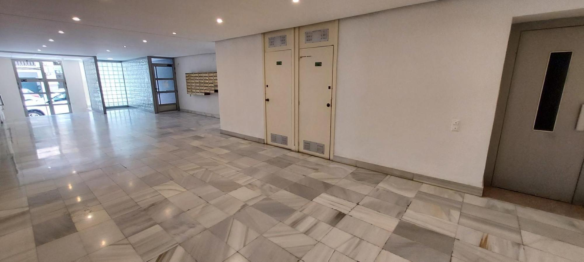 Apartment Mar 4 En *